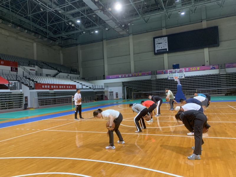 阿隆索：我相信我不是第一个必须经历这些情况的教练